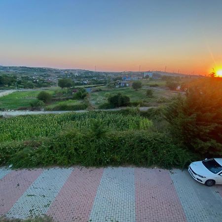 Апартаменты Spacious House Near The Airport Arnavutkoy Экстерьер фото